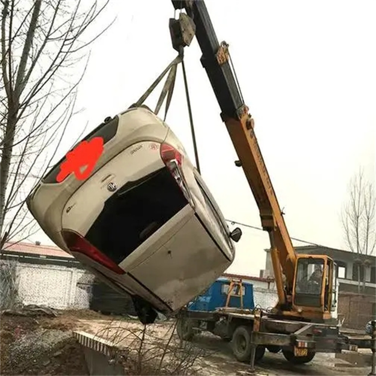 万宁随时待命，吊车24小时道路救援服务全解析